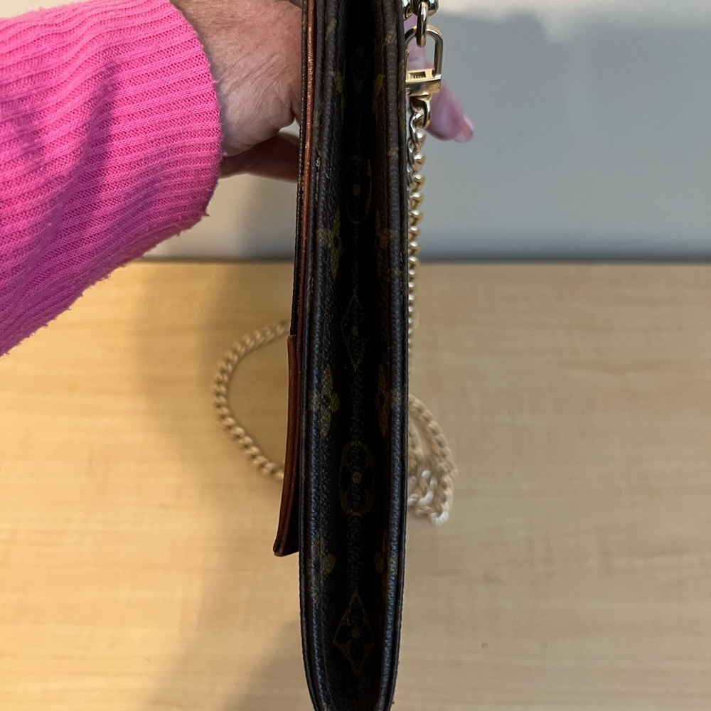 LV Monogram Vintage Lena Clutch/Crossbody - Picture 3 of 9